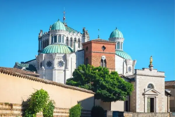 Pèlerinage en France «Sur les pas du Sacré‑Cœur» en groupe accompagné en septembre 2027 | Spiritours