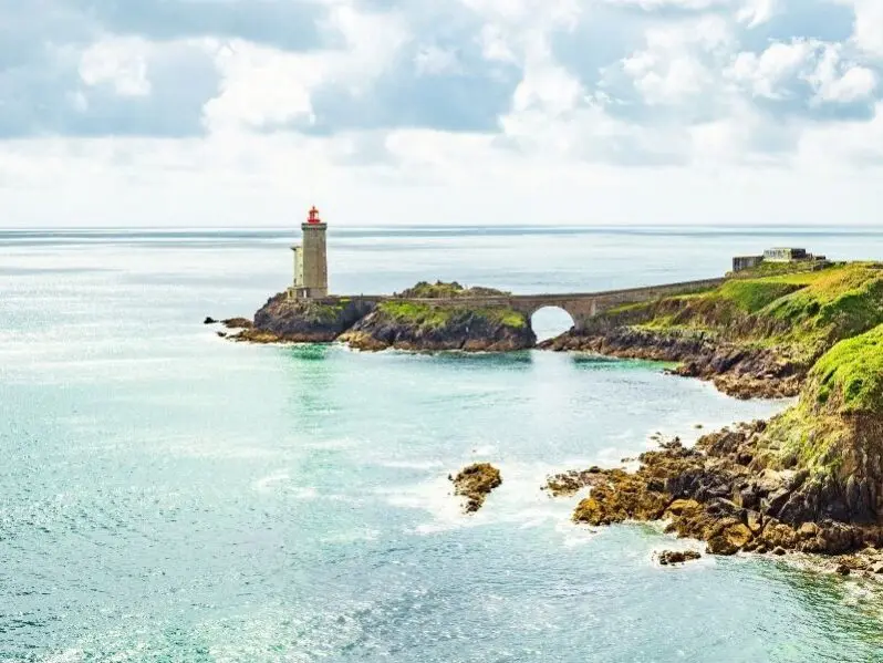 Retraite mieux-être en France - Bretagne «Traverser le tumulte de nos vies» en petit groupe accompagné en septembre 2027 | Spiritours