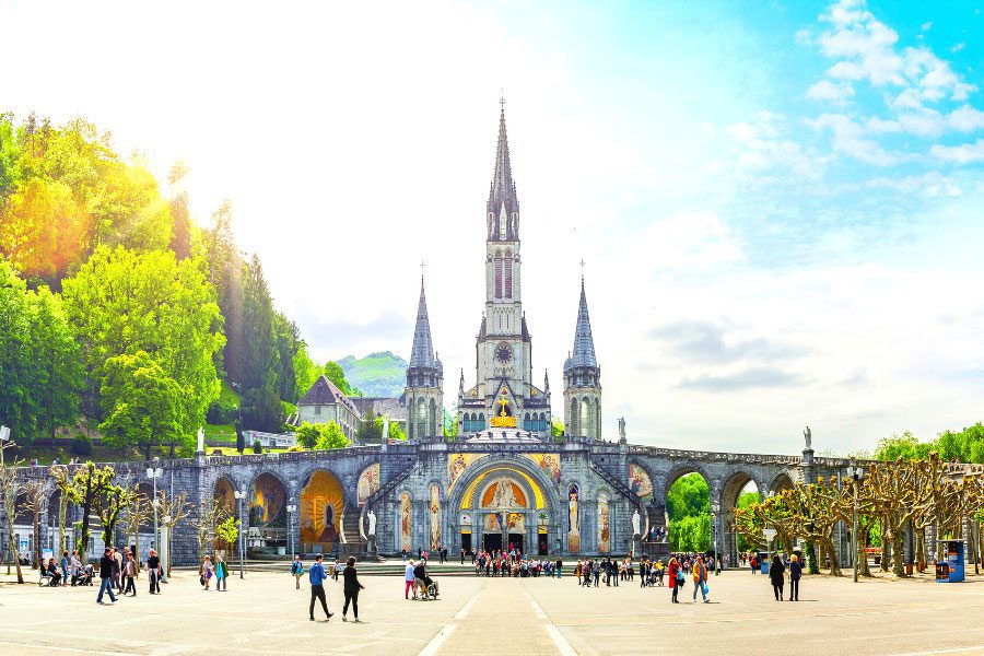 Pèlerinage au Porgual, Espagne et Lourdes avec Spiritours | Sanctuaire Notre-Dame de Lourdes