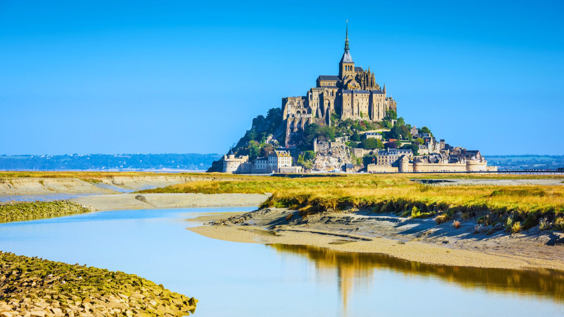 Article "Le Mont Saint-Michel, un lieu sacré" par l'abbé Jean-Luc Blanchette | Spiritours